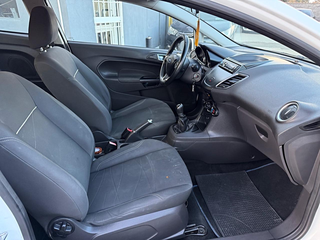 Ford Fiesta 1.5 TDCi 75CV 3 porte Titanium Garanzia 12 Mesi