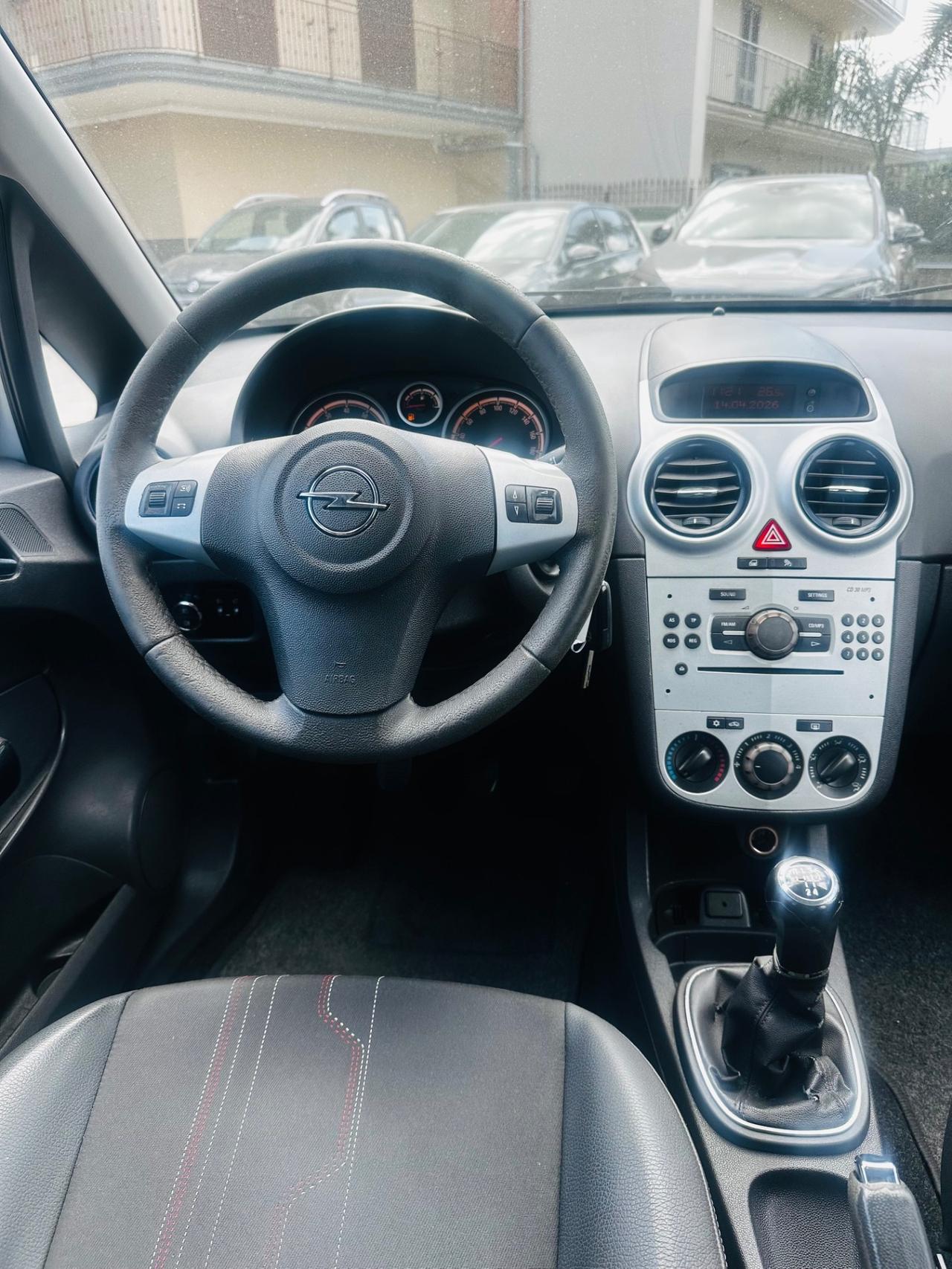 Opel Corsa 1.2 5 porte One