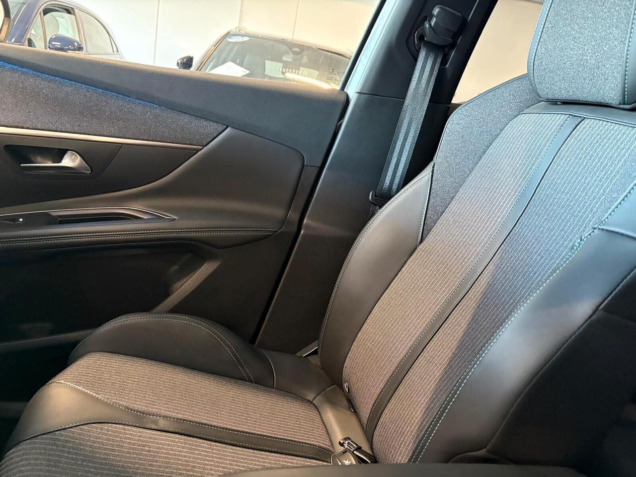 Peugeot 3008 ALLURE PACK BlueHDi 130 6mt SPOTICAR