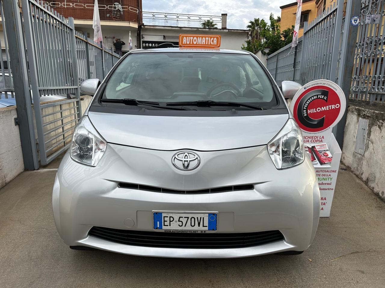 Toyota iQ 1.0 CVT Trend