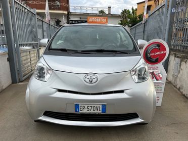 Toyota iQ 1.0 CVT Trend