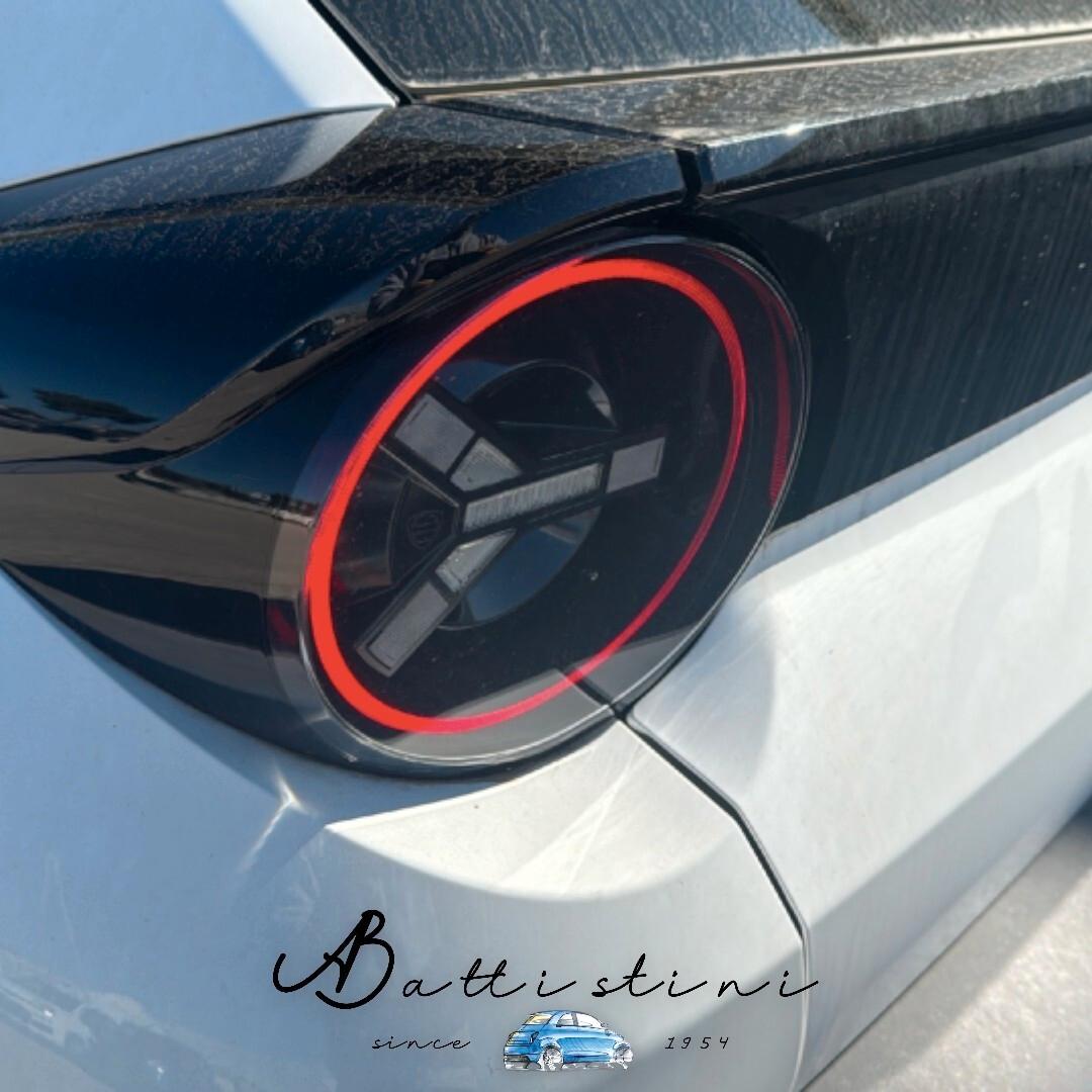 Lancia Ypsilon Hybrid e-DCT