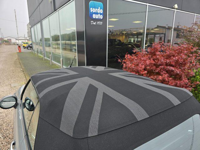 MINI Mini 1.5 Cooper Essential Cabrio