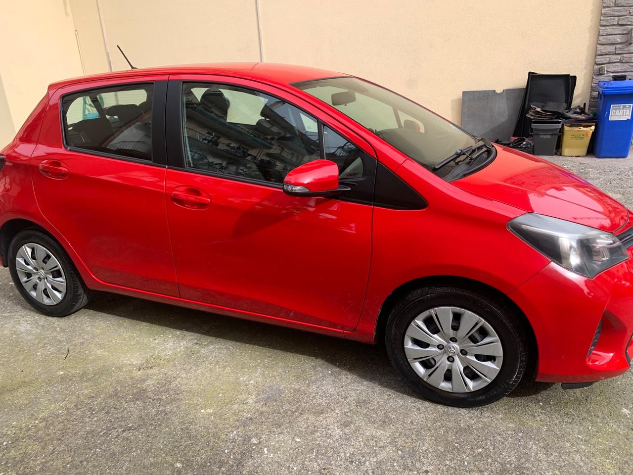 Toyota Yaris 1.0 5 porte 10/2015 km 86000