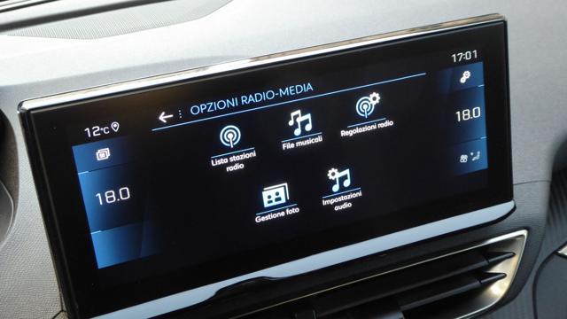 PEUGEOT 3008 BlueHDi 130 S&S EAT8 Active Pack