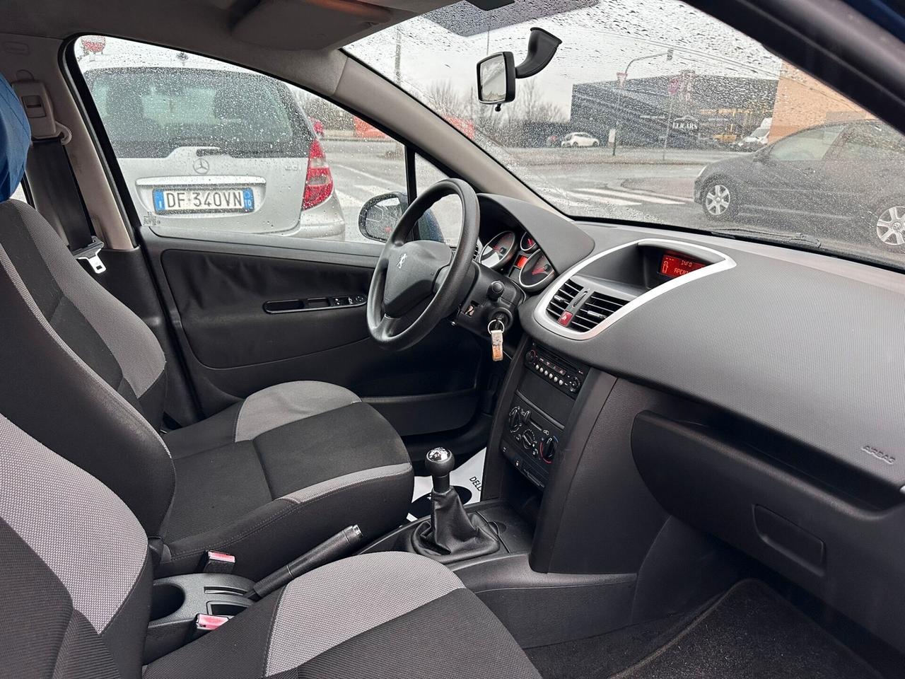 Peugeot 207 1.4 VTi 95CV 5p. XS
