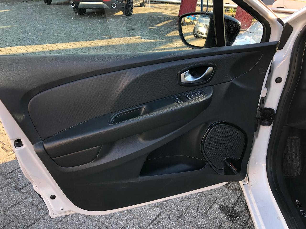 Renault Clio TCe 12V 90 CV GPL UNICO PROPRIETARIO GARANZIA 12 MESI RINNOVABILE FINO A 36 MESI