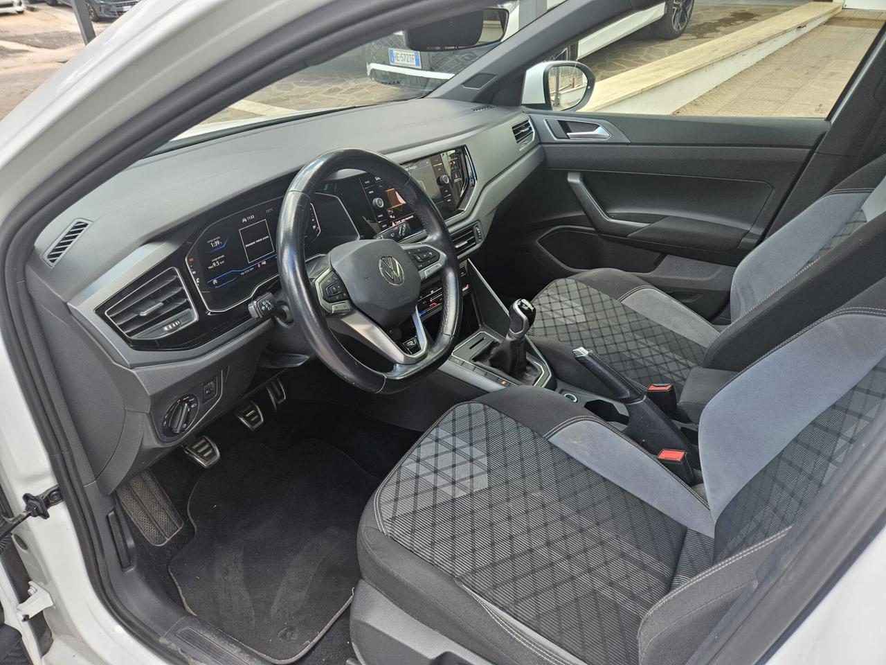Volkswagen Taigo 1.0 TSI 110 CV R-Line