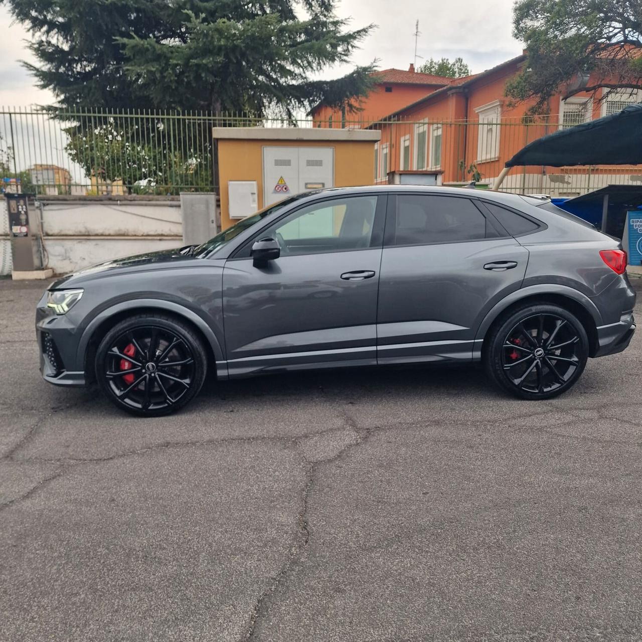 Audi Q3 40 TFSI quattro S tronic Business