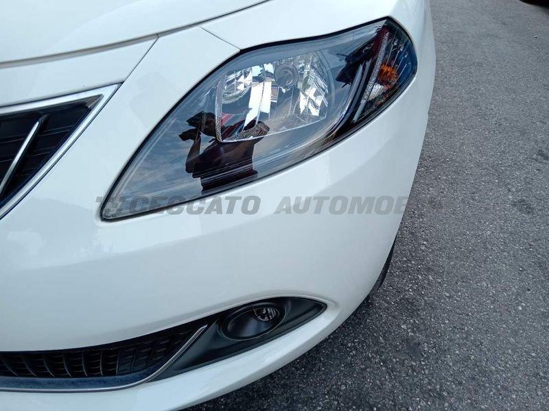 Lancia Ypsilon Ypsilon 1.0 firefly hybrid Platino s&s 70cv