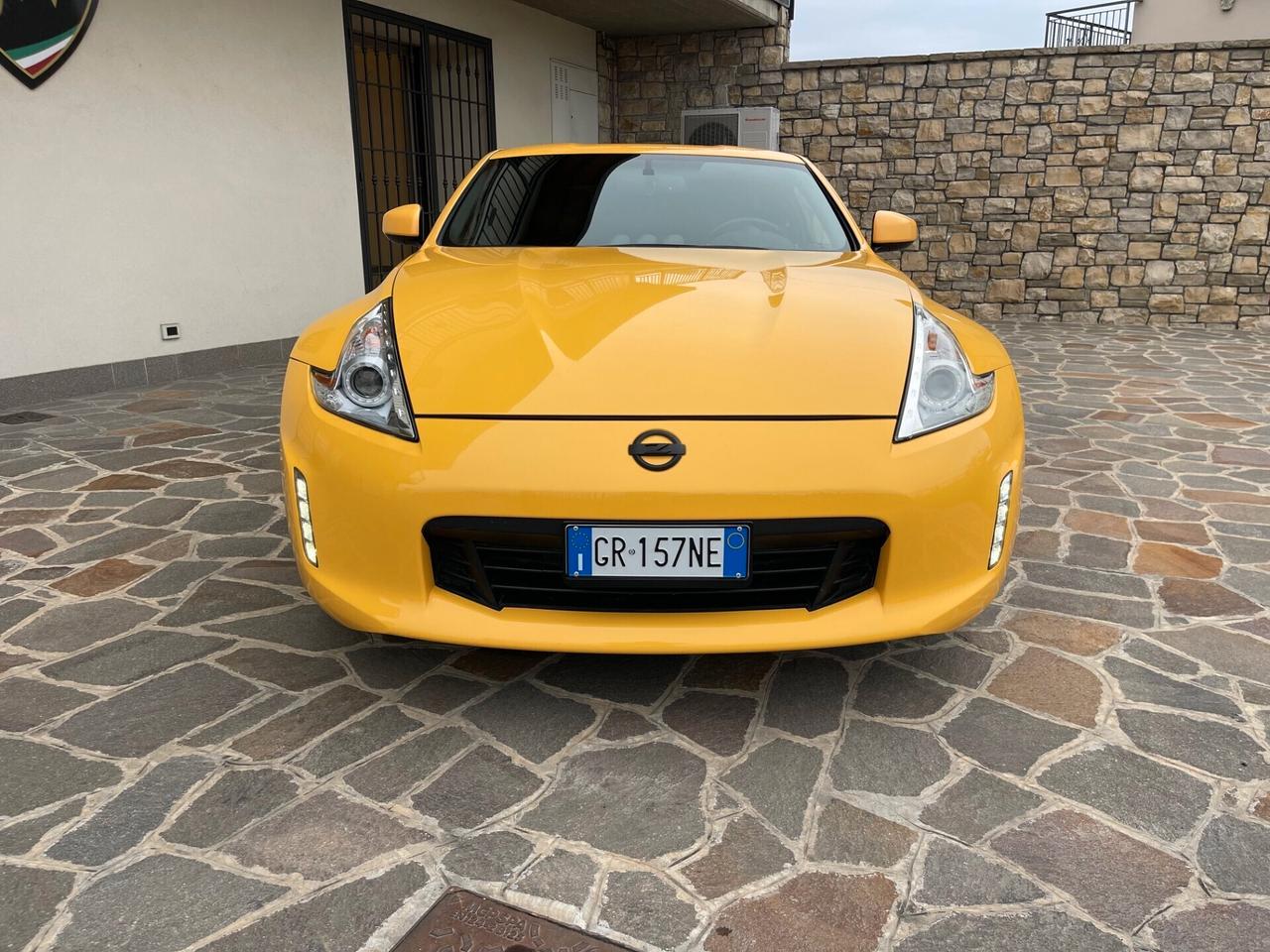 Nissan 370Z Coupé 3.7 V6 Lev 2