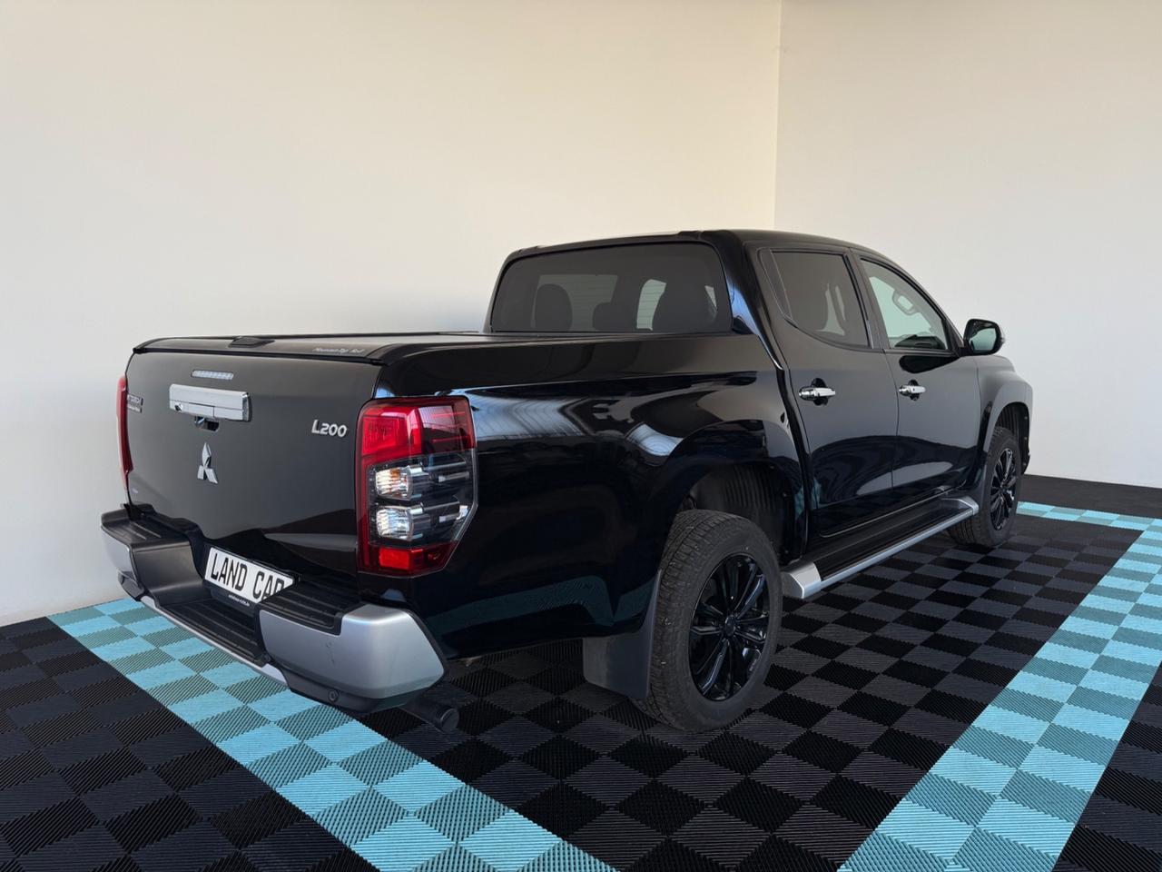 Mitsubishi L200 150CV 2.3 D Double Cab 4x4 Hurricane