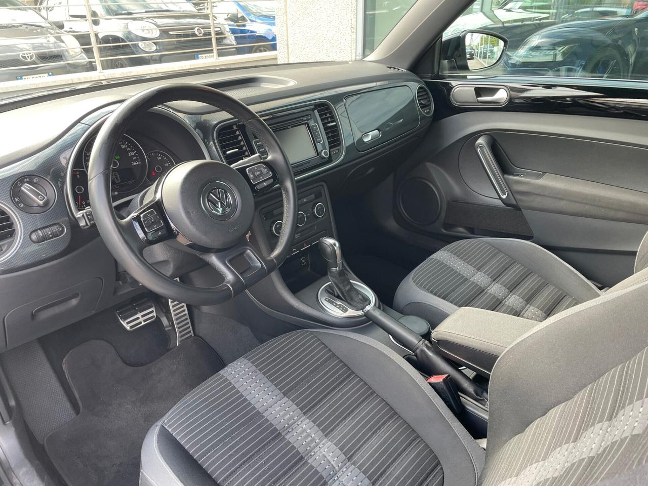 Volkswagen Maggiolino Kafer Beetle 2.0i benz 200CV DSG Sport