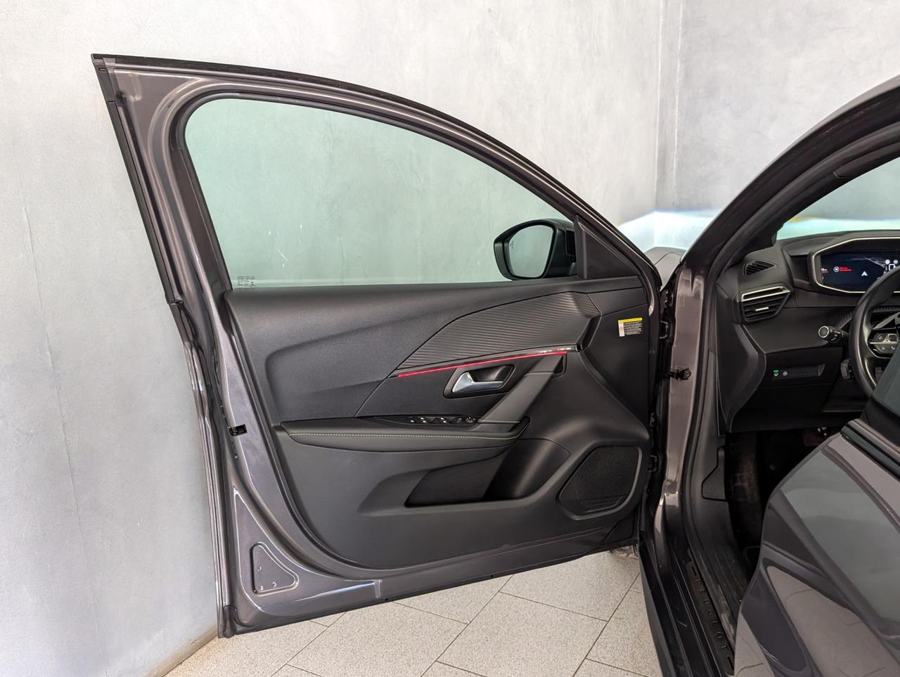 Peugeot 208 1.2 puretech 130cv eat8 GT