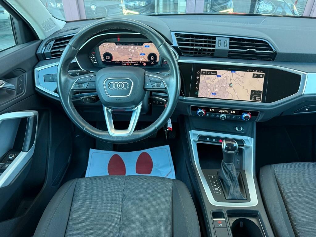 Audi Q3 35 1.5 Tfsi Business Advanced S-Tronic