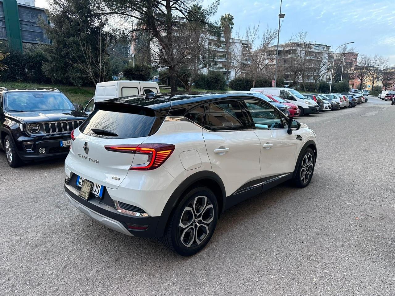 Renault Captur Plug-in Hybrid E-Tech 160 CV Techno