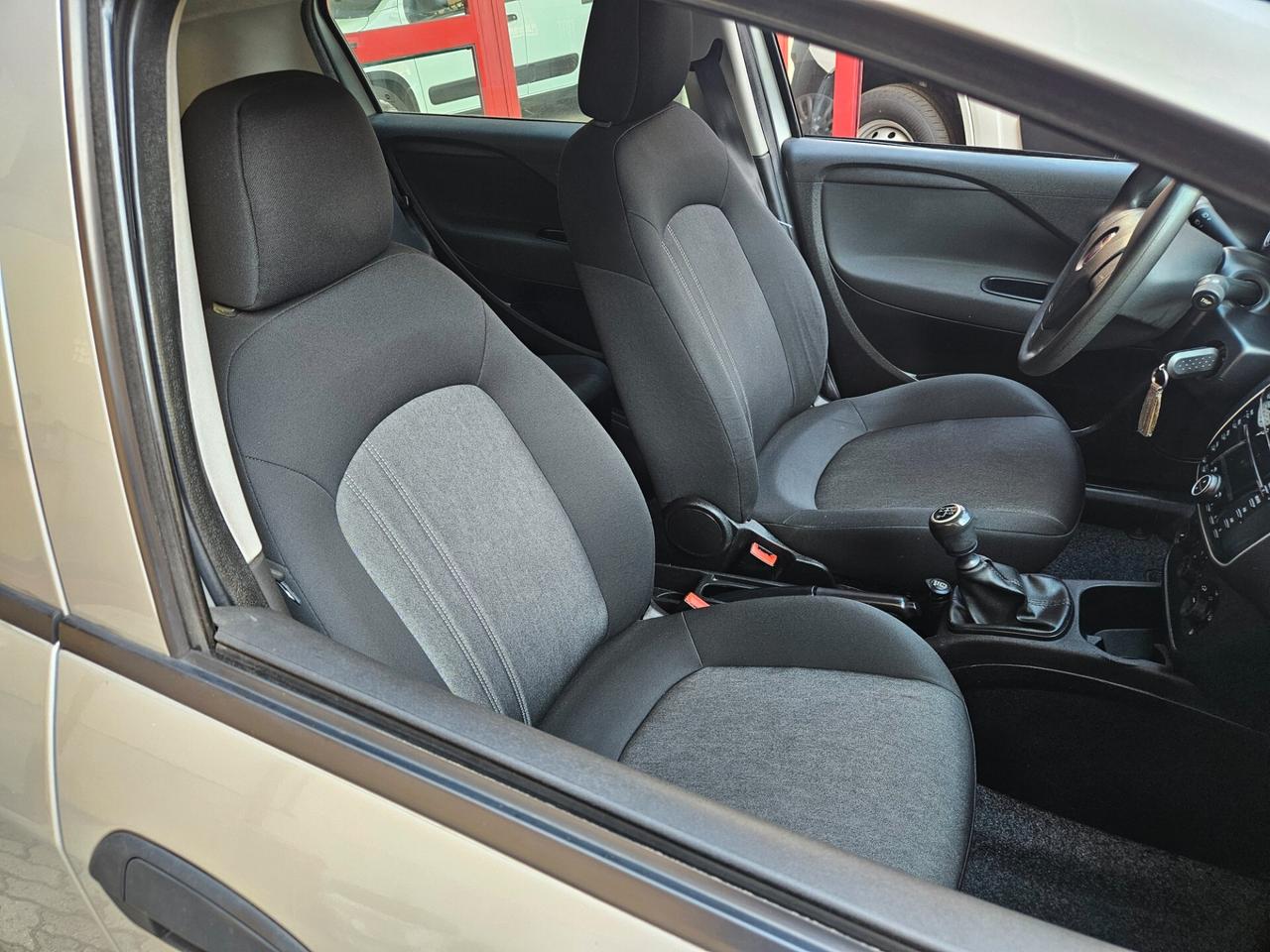 Fiat Punto 1.2 8V 5 porte Street