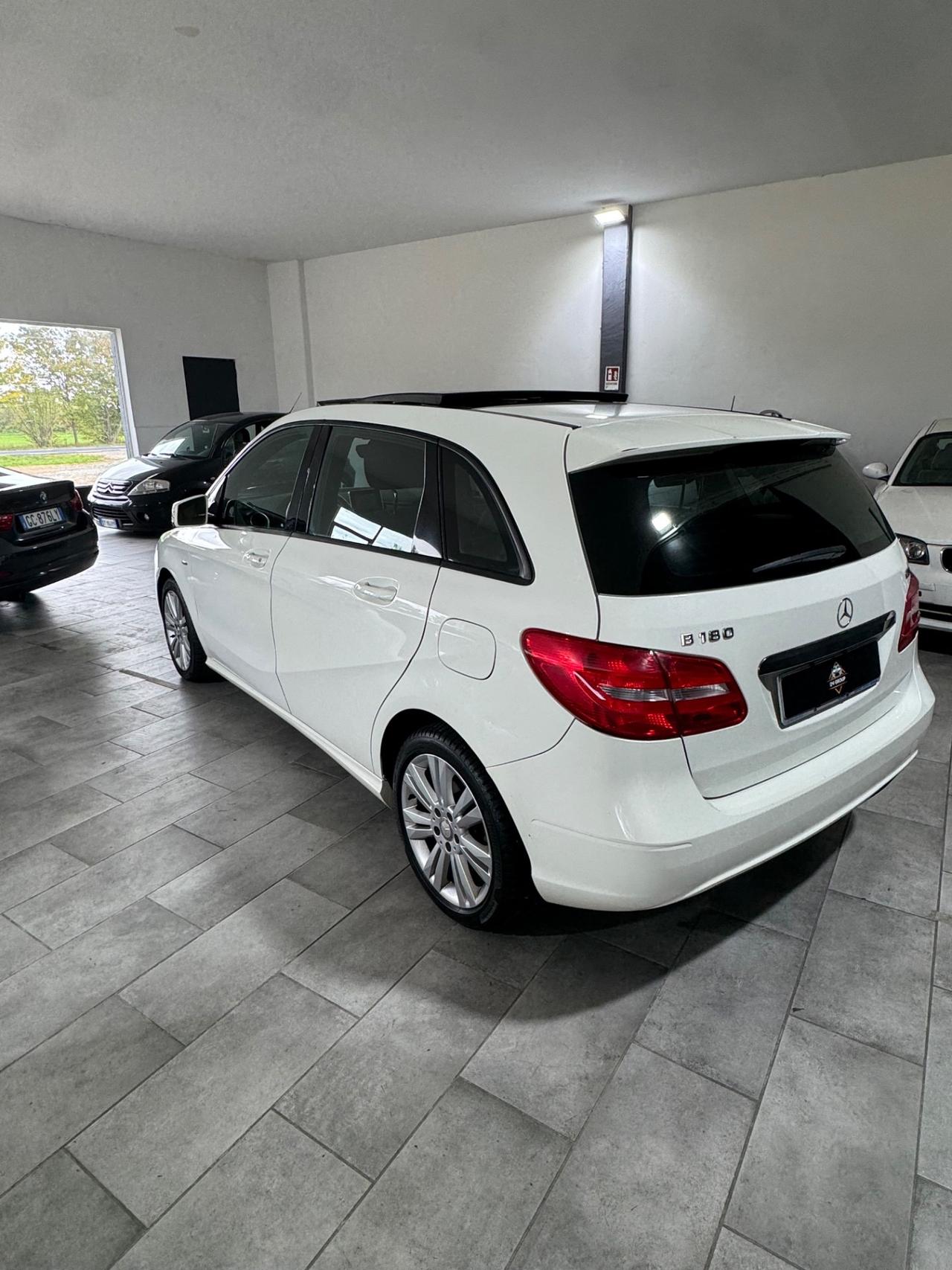 Mercedes-benz B 180 CDI BlueEFFICIENCY Executive