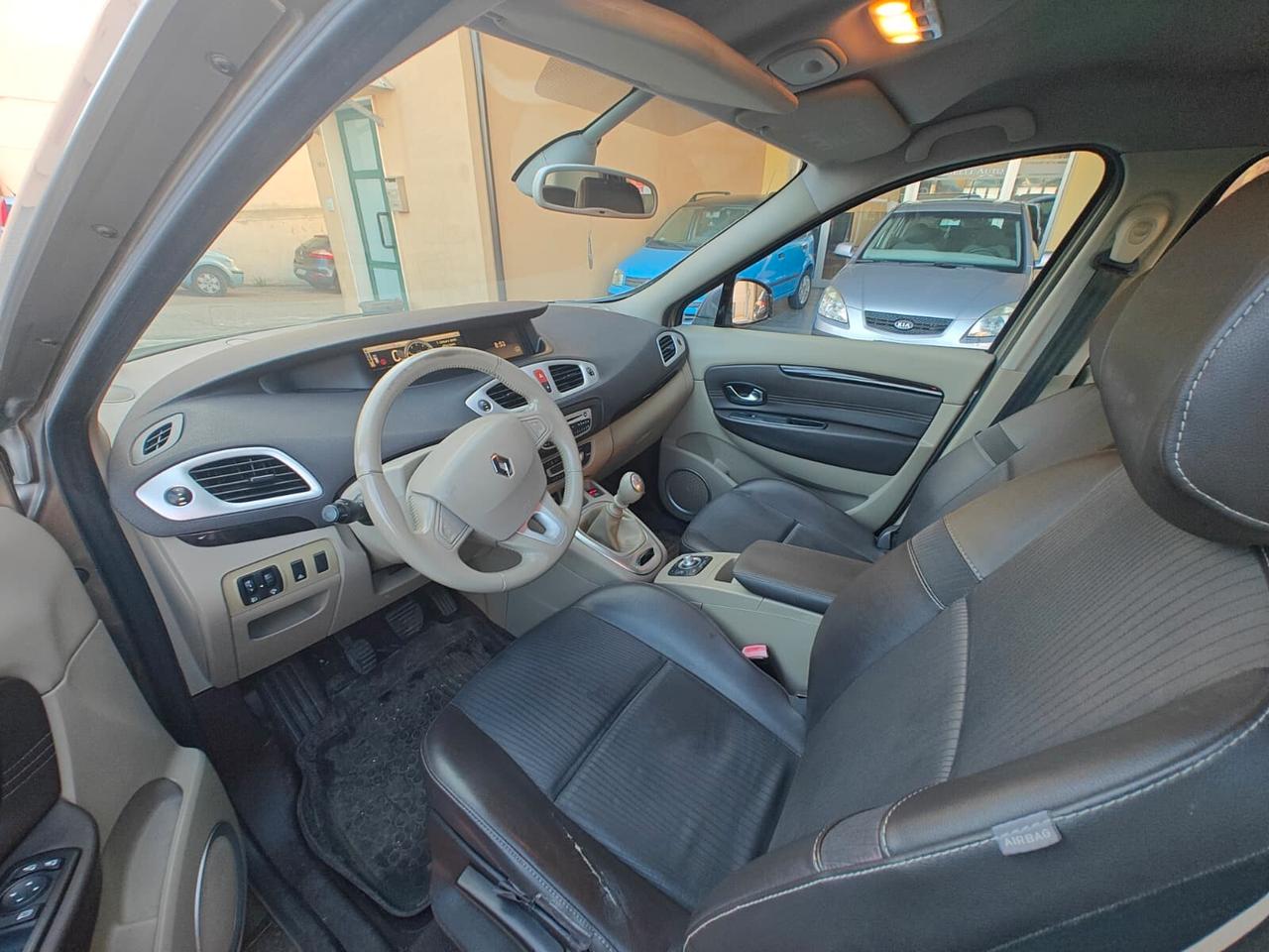 Renault Scenic Scénic X-Mod 1.5 dCi 110CV Luxe