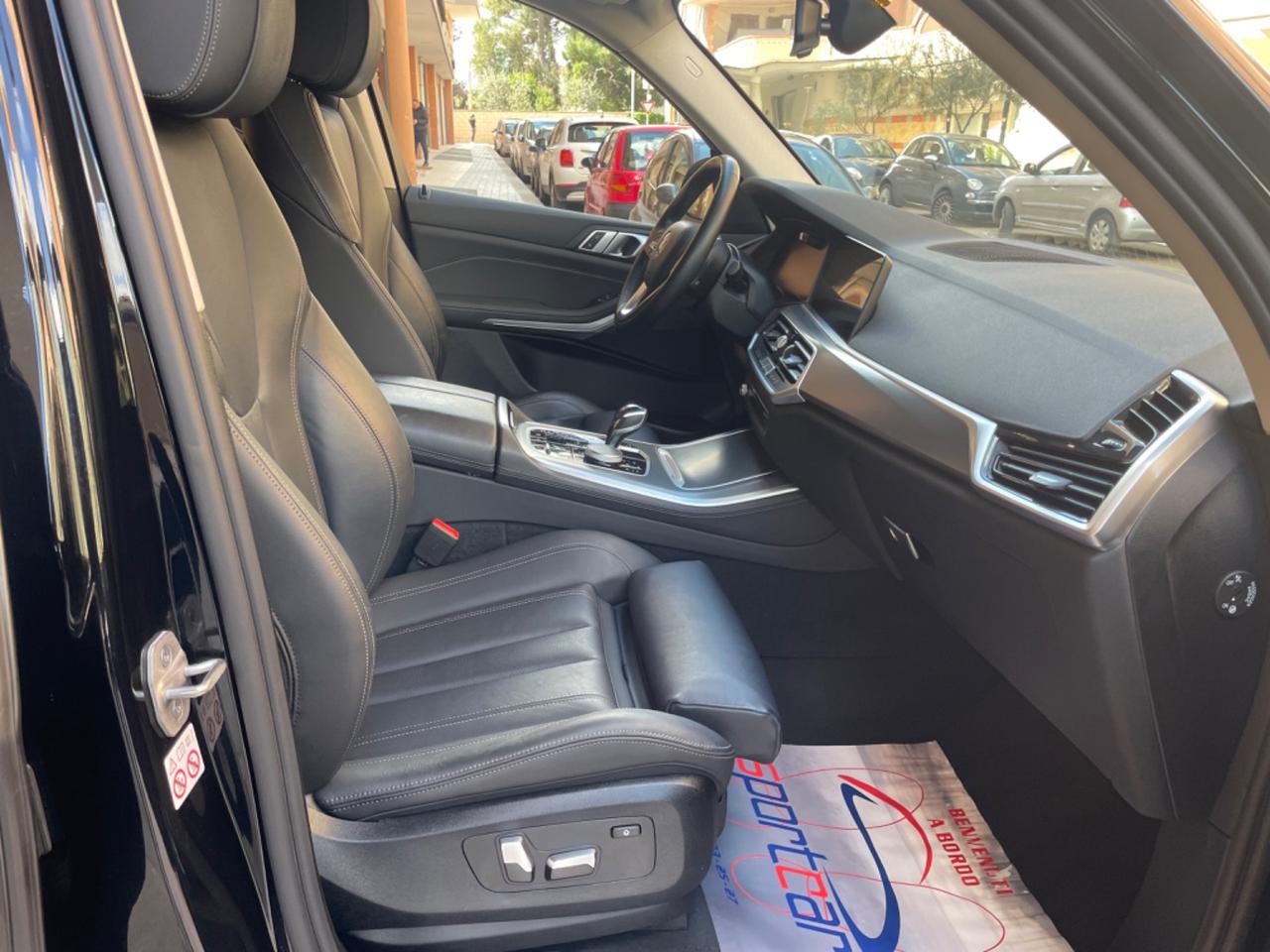 Bmw X5 xDrive25d 231cv 7 posti BUSINESS SPORT "PELLE NAVY LED 21"