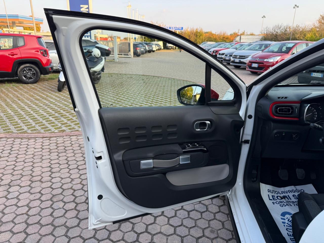 Citroen C3 PureTech 82 Shine OK NEOPATENTATI