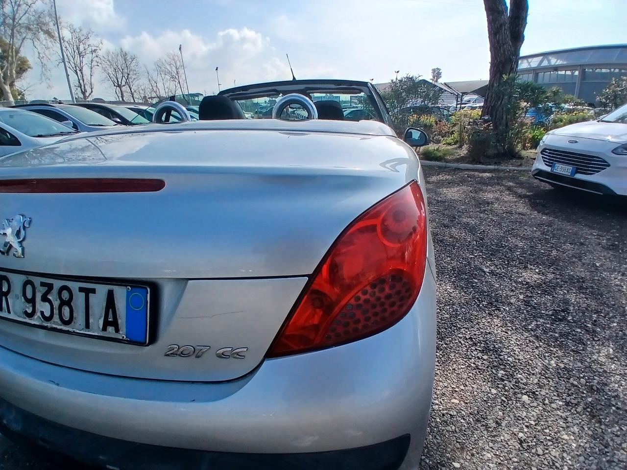 Peugeot 207 1.6 VTi 120CV CC Féline