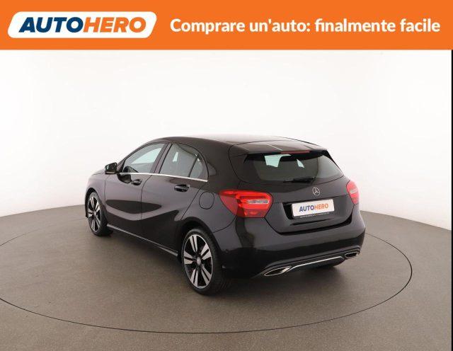 MERCEDES-BENZ A 200 d Sport