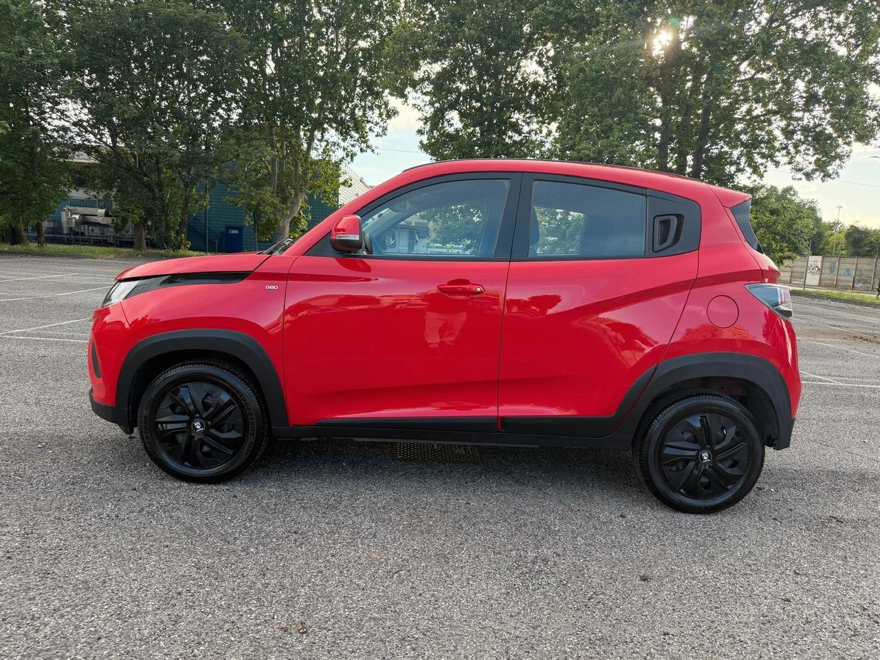 Mahindra KUV100 1.2 VVT K8