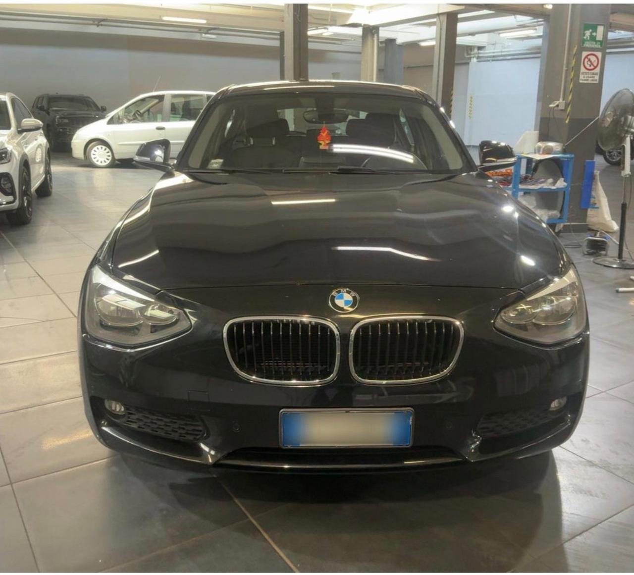 Bmw 116 116d 5p. Urban