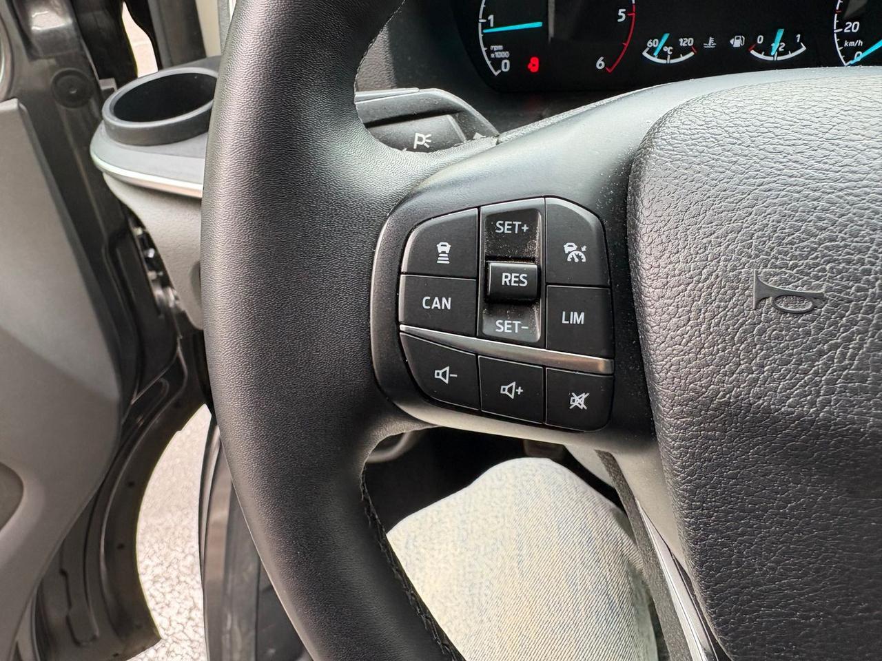 Ford Tourneo Custom 2.0 EcoBlue Titanium