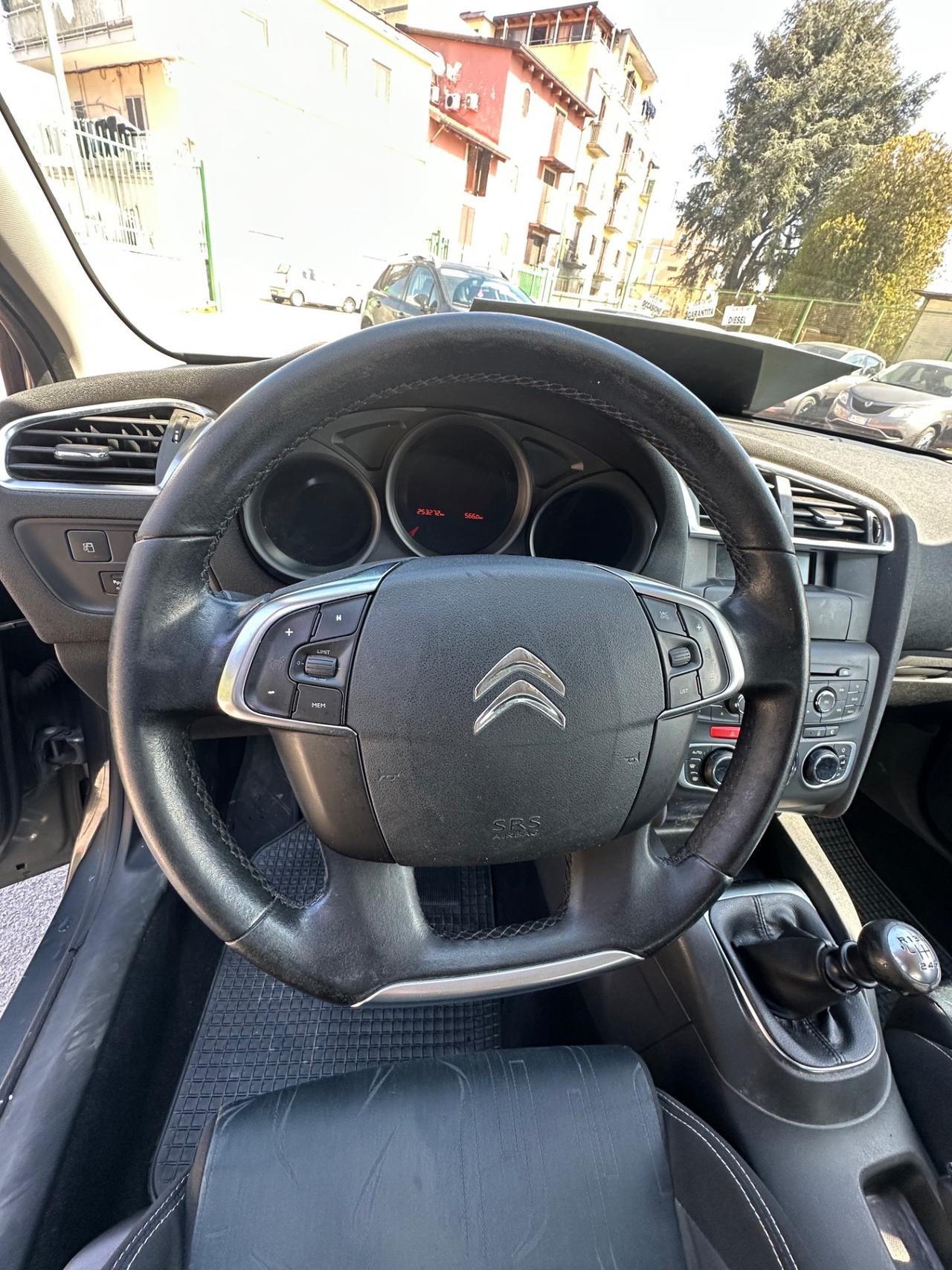 Citroen C4 1.6 e-HDi 115 airdream Exclusive