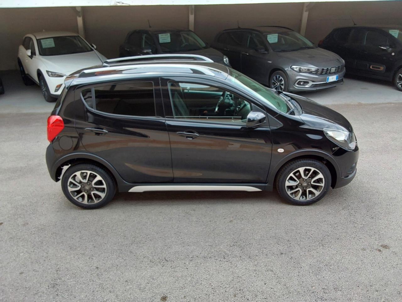 Opel Karl Rocks 1.0 73 CV GPL di Serie