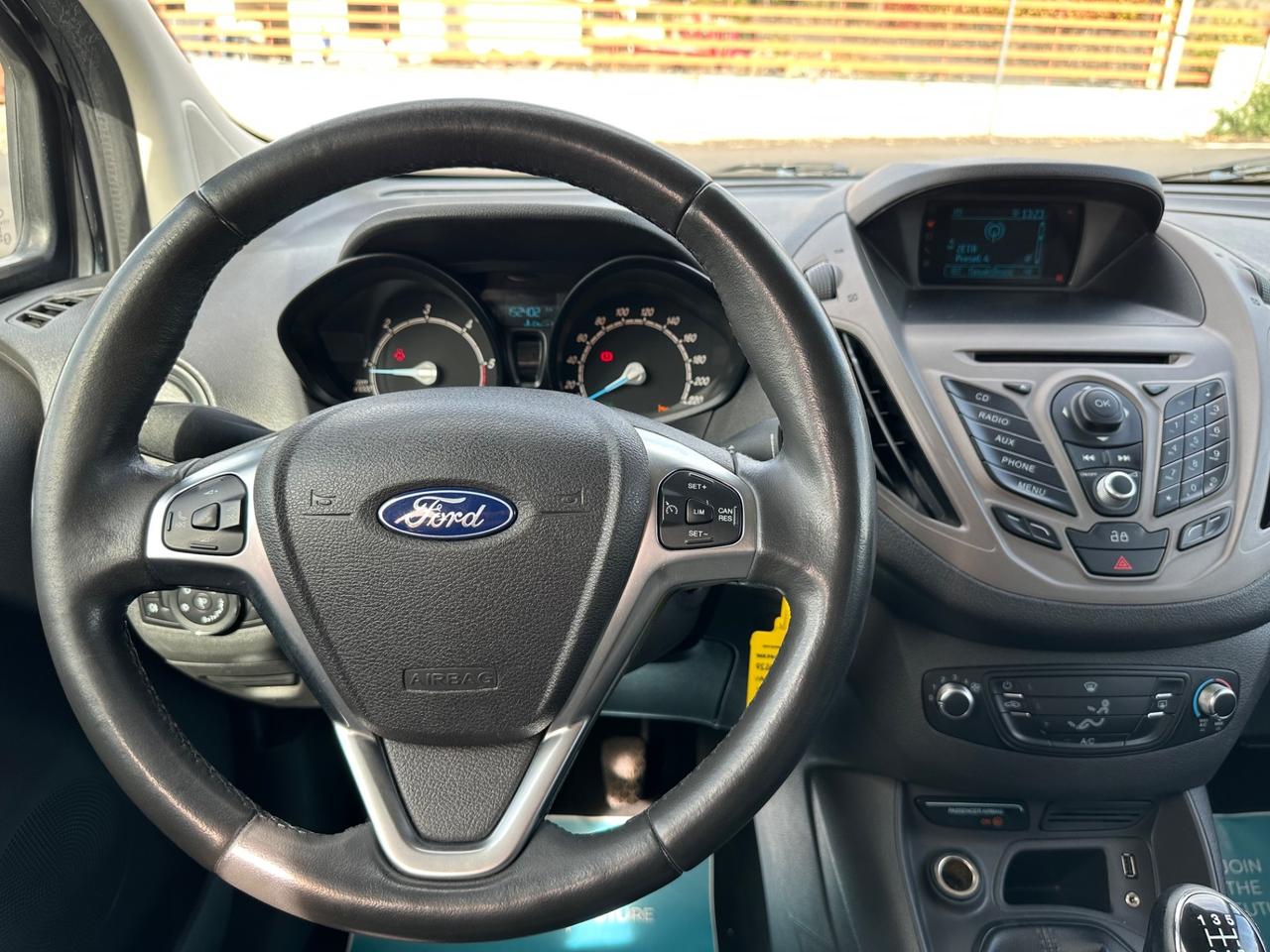 Ford Tourneo Courier 1.5 TDCI 75 CV Titanium