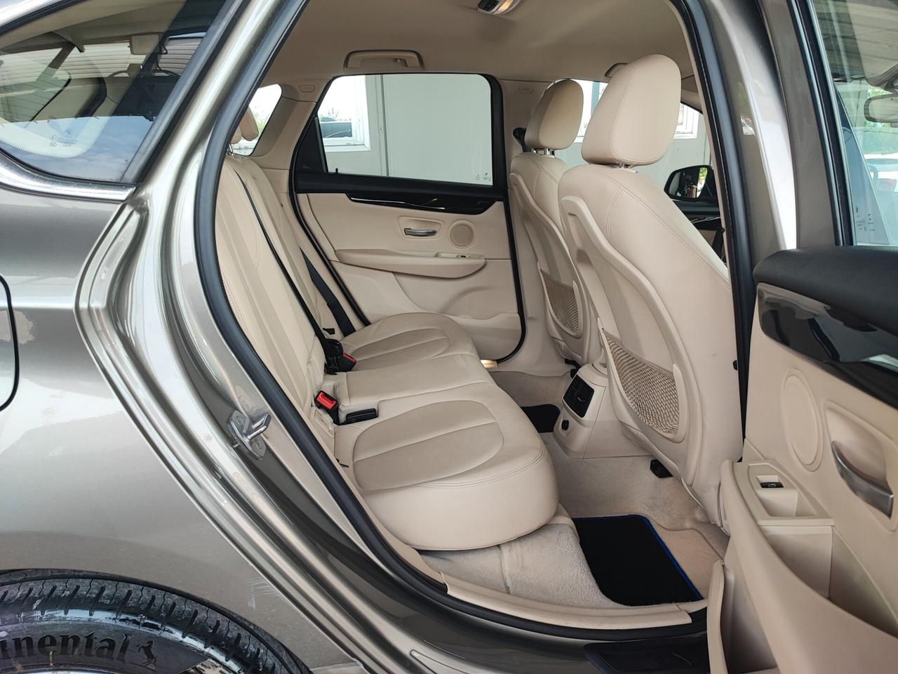 Bmw 2er Active Tourer 218d Sport