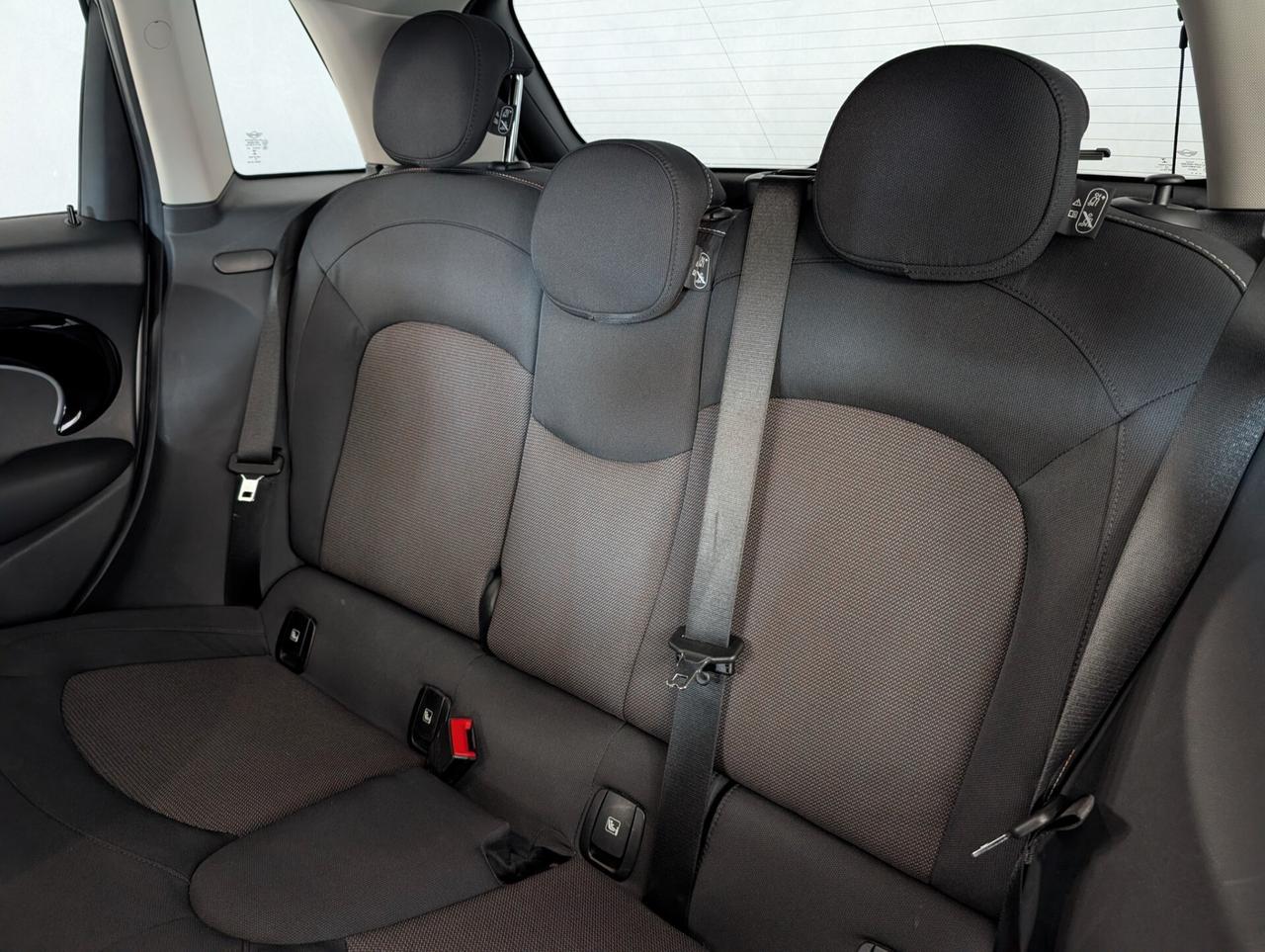Mini 1.5 Cooper Business 5 porte Automatic