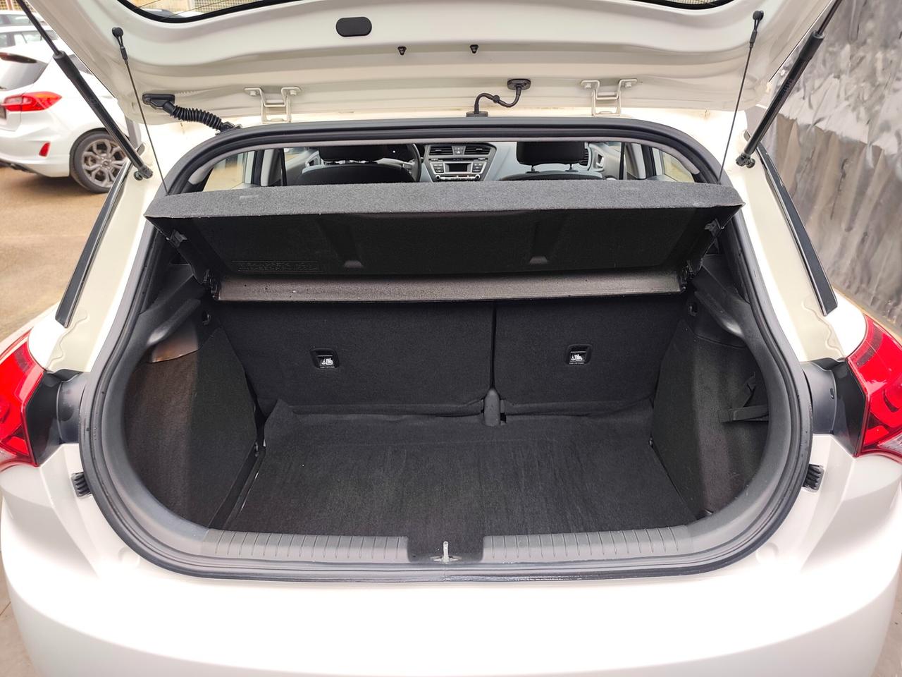 Hyundai i20 1.2 BENZINA GARANZIA 12 MESI