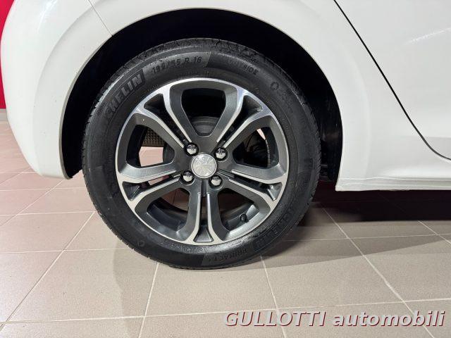 PEUGEOT 208 1.4 8V HDi 68CV 5p. Allure