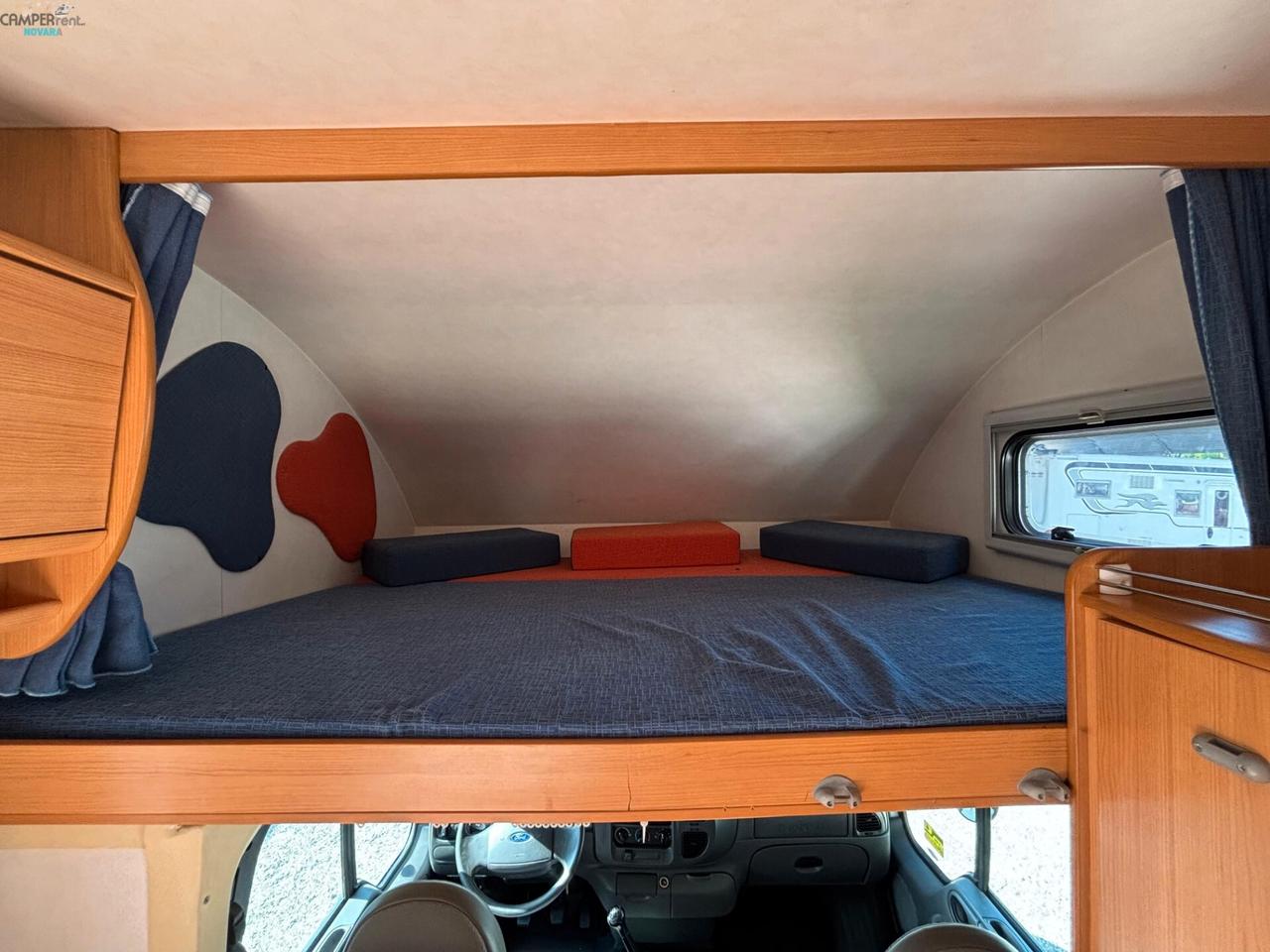 RIMOR KATAMARANO 5 - MANSARDATO CON AMPIO GARAGE FORO 87x139