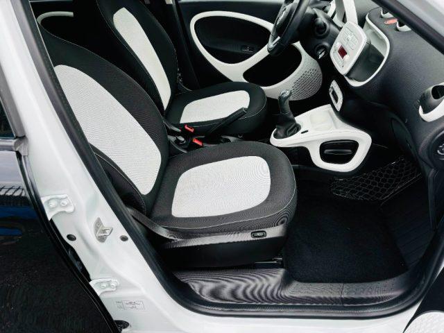 SMART ForFour 1.0 70CV Passion UNICO PROPRIETARIO*INTERNI BIANCO