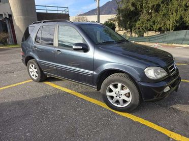 Mercedes-Benz ML 270 cdi GANCIO TRAINO