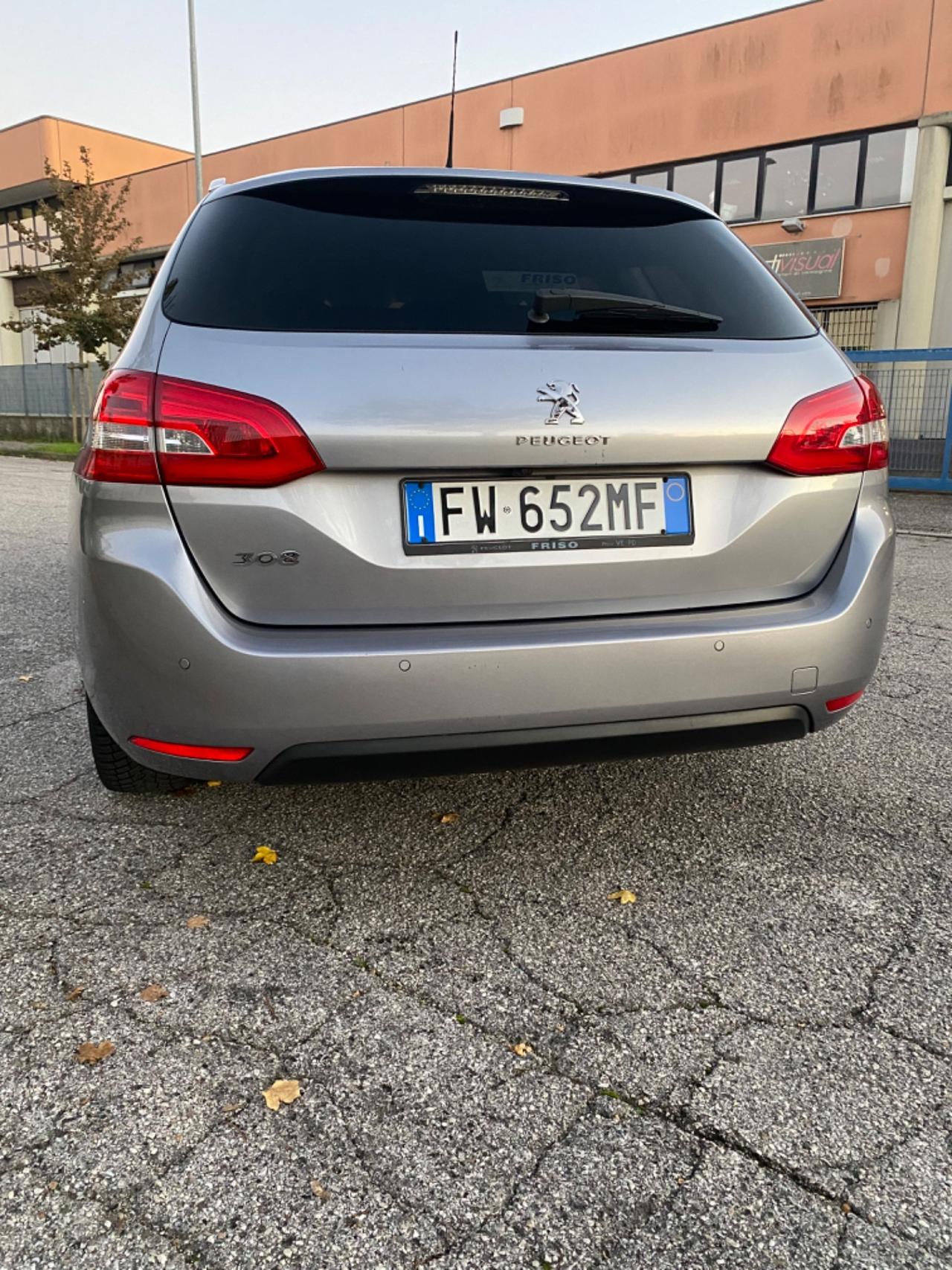 Peugeot 308 BlueHDi 120 S&S SW Business