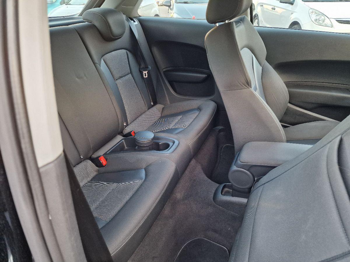 AUDI - A1 - 1.2 TFSI Attraction SLINE NEOPAT