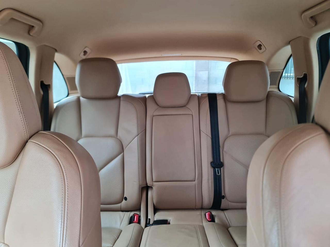 PORSCHE CAYENNE 3.0 V6 TDI 245cv NAVY PELLE TEL !!!