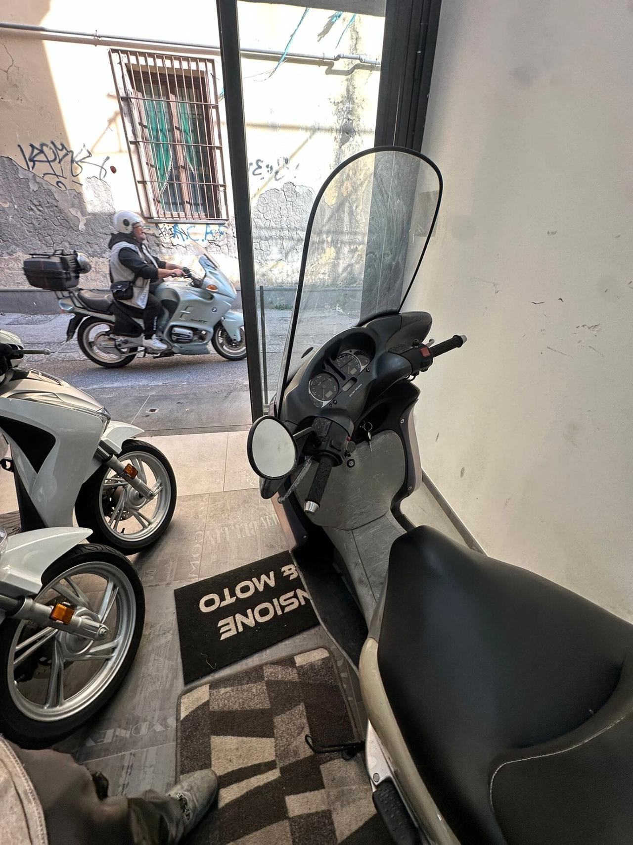 Aprilia Scarabeo 500