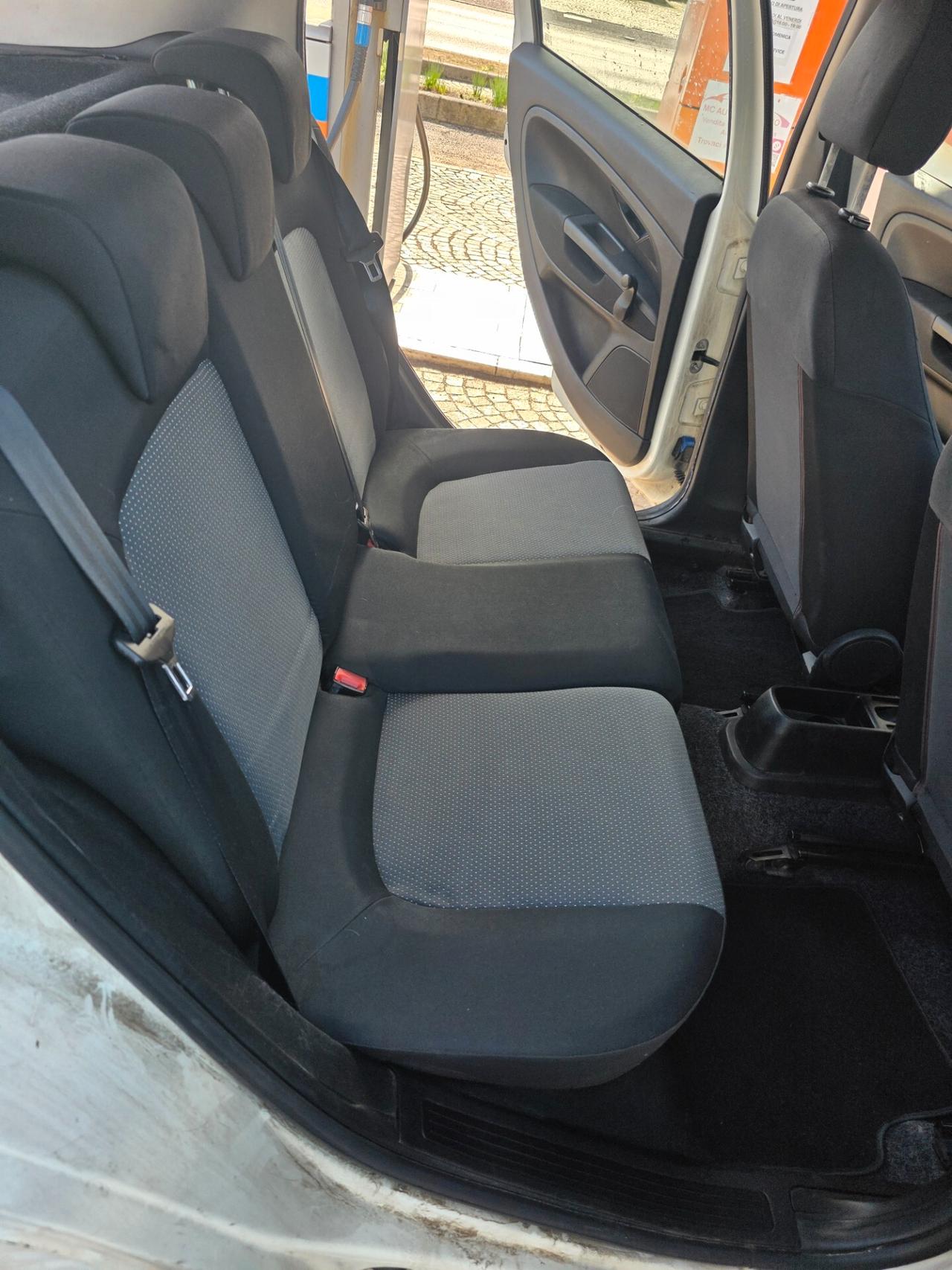 Fiat Grande Punto 1.3 MJT 75 CV 5 porte Actual con 222.000km