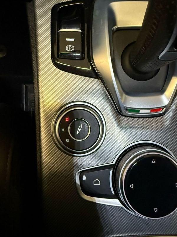 Alfa Romeo Stelvio 2.2 Turbodiesel 210 CV AT8 Q4 Veloce