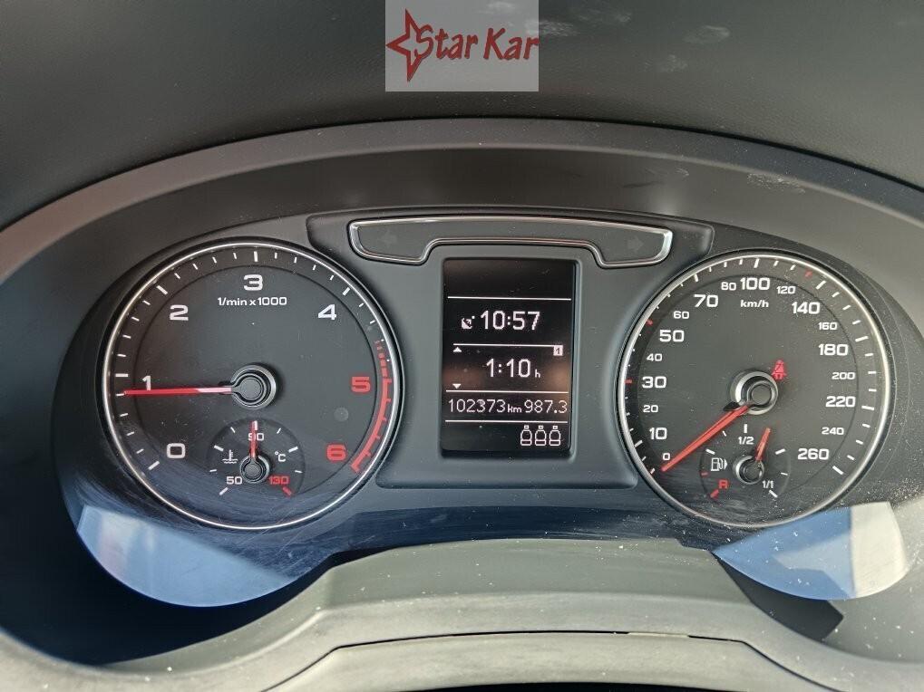 Audi Q3 2.0 TDI 120 CV Business