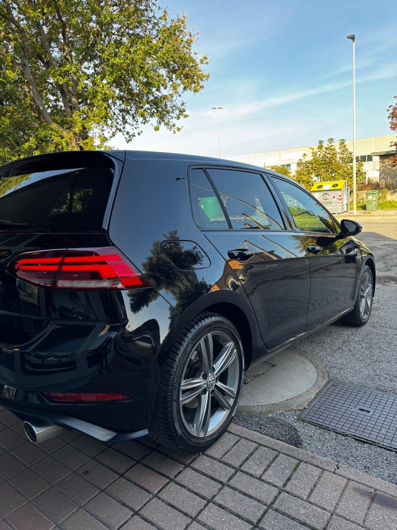 Volkswagen Golf 2.0 TDI 5p. Executive BlueMotion Technology