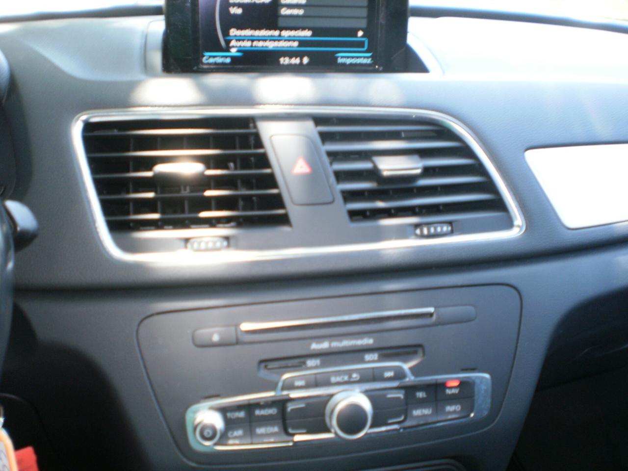 Audi Q3 2.0 TDI 120 CV Sport