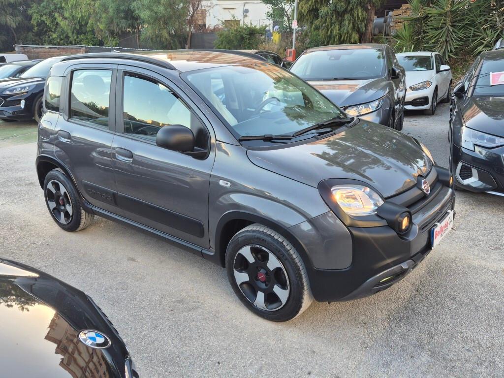 Fiat Panda CROSS 1.0 FireFly CROSS Hybrid